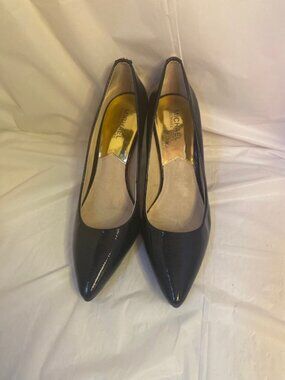 Michael Michael Kors Patten leather pumps heels, in Navy Blue, Women's size 9